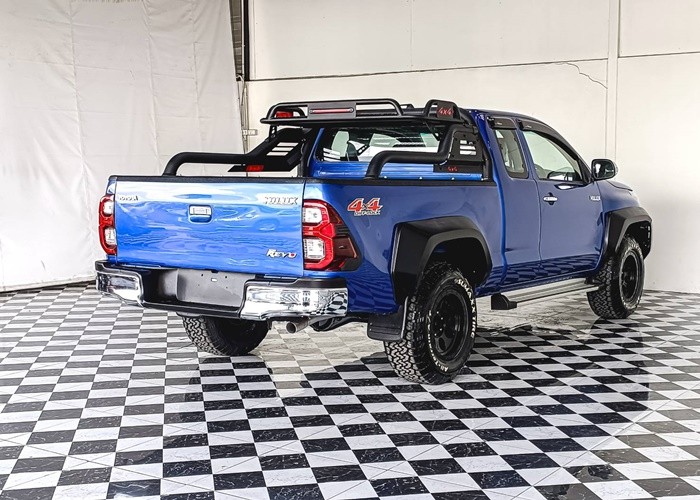 Used 7
                    TOYOTA
                     for Sale Image